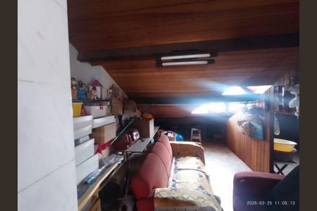 Casa à venda com 102m², 2 quartos e 2 vagas