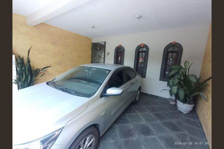 Casa à venda com 102m², 2 quartos e 2 vagas