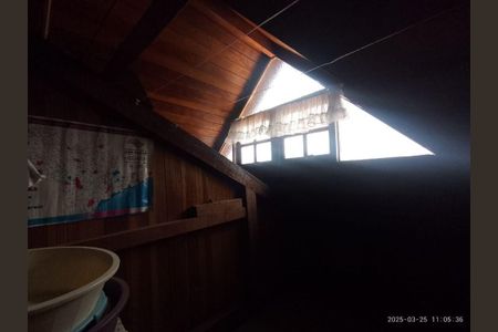 Casa à venda com 102m², 2 quartos e 2 vagas