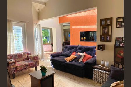 Casa à venda com 3 quartos, 750m² em Portal dos Gramados, Guarulhos