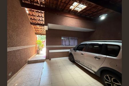 Casa à venda com 120m², 3 quartos e 2 vagas
