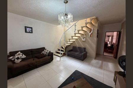 Casa à venda com 120m², 3 quartos e 2 vagas
