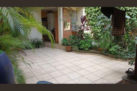 Casa à venda com 3 quartos, 278m² em Vila Irmaos Arnoni, São Paulo