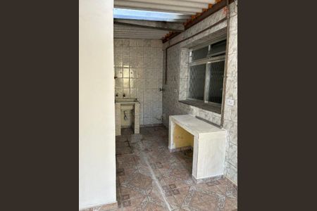 Casa à venda com 335m², 2 quartos e 1 vaga