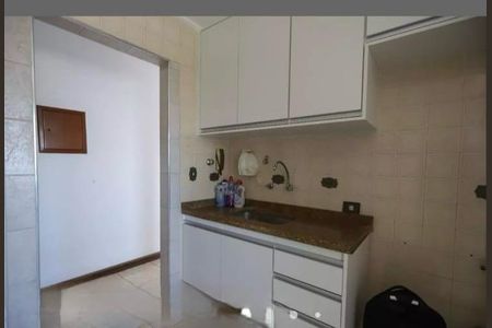 Apartamento à venda com 72m², 2 quartos e 1 vaga