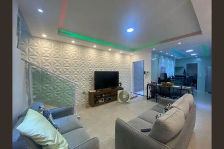 Casa à venda com 3 quartos, 105m² em Jardim das Laranjeiras, São Paulo