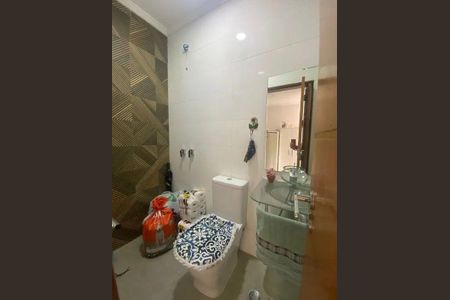 Casa à venda com 3 quartos, 105m² em Jardim das Laranjeiras, São Paulo