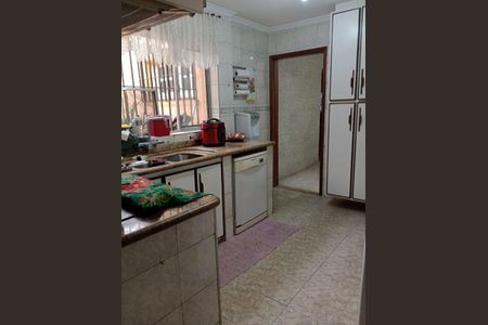 Casa à venda com 3 quartos, 246m² em Vila Rosalia, Guarulhos