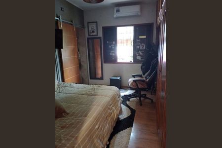 Casa à venda com 246m², 3 quartos e 7 vagas