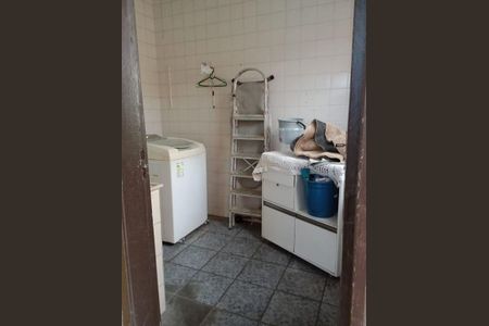 Casa à venda com 246m², 3 quartos e 7 vagas