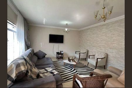 Casa à venda com 250m², 3 quartos e 3 vagas