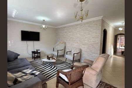 Casa à venda com 250m², 3 quartos e 3 vagas
