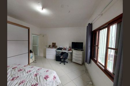 Casa à venda com 155m², 2 quartos e 1 vaga