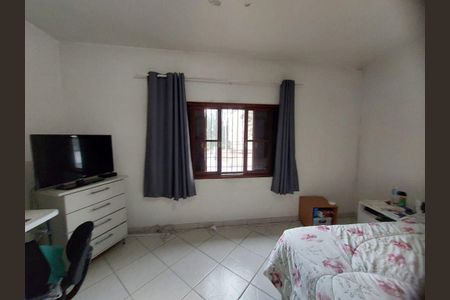 Casa à venda com 155m², 2 quartos e 1 vaga