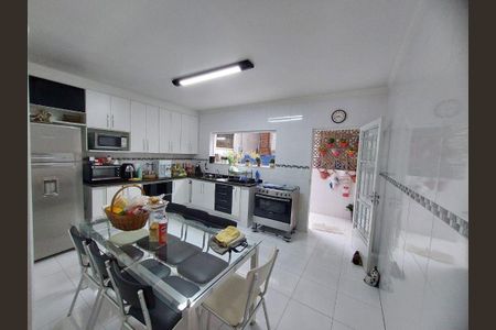 Casa à venda com 155m², 2 quartos e 1 vaga