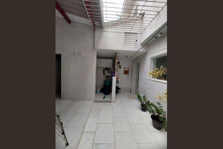 Casa à venda com 155m², 2 quartos e 1 vaga