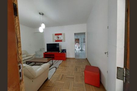 Casa à venda com 155m², 2 quartos e 1 vaga