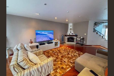Casa à venda com 3 quartos, 350m² em Vila Galvão, Guarulhos