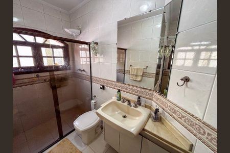 Casa à venda com 3 quartos, 350m² em Vila Galvão, Guarulhos