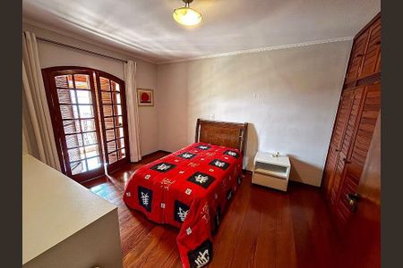Casa à venda com 350m², 3 quartos e 5 vagas