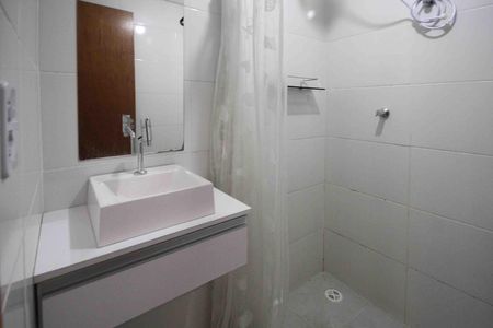 Apartamento para alugar com 42m², 2 quartos e sem vagaBanheiroBanheiro