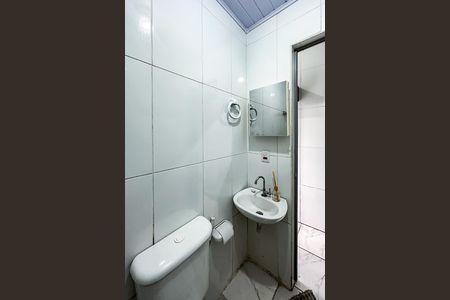 Banheiro de casa de condomínio para alugar com 1 quarto, 23m² em Mooca, São Paulo