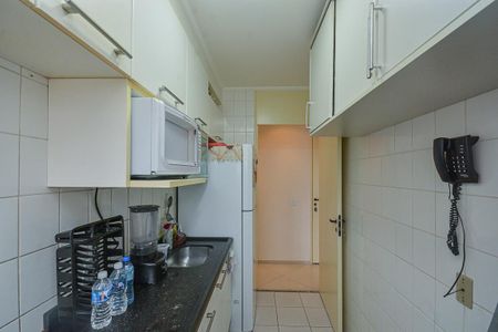 Apartamento à venda com 48m², 2 quartos e 1 vaga Apartamento à venda com 48m², 2 quartos e 1 vagaCozinha