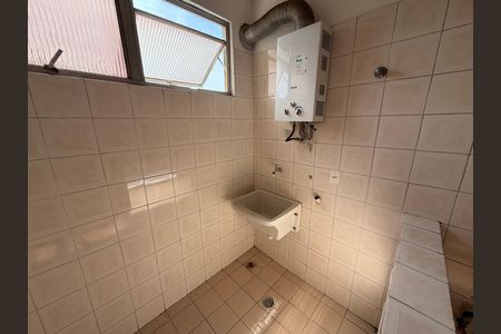 Apartamento para alugar com 74m², 2 quartos e 1 vagaÁrea de serviço 