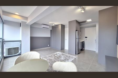 Apartamento à venda com 32m², 1 quarto e sem vaga Apartamento à venda com 32m², 1 quarto e sem vagaSala/Quarto/Cozinha/Área de serviço