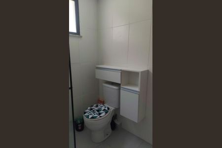 Banheiro de apartamento à venda com 1 quarto, 56m² em Vargem Grande, Rio de Janeiro