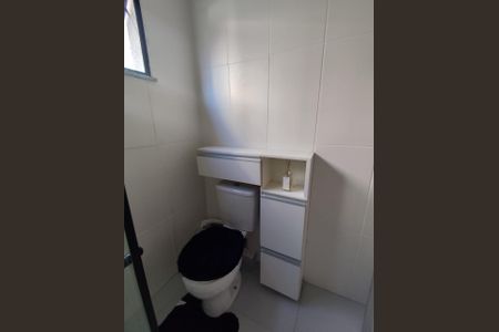 Banheiro de apartamento à venda com 1 quarto, 56m² em Vargem Grande, Rio de Janeiro