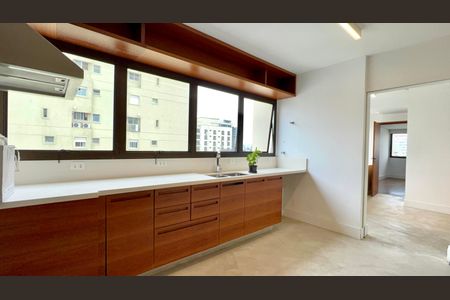 Apartamento à venda com 265m², 4 quartos e 3 vagas Apartamento à venda com 265m², 4 quartos e 3 vagasCozinha