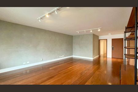 Apartamento à venda com 265m², 4 quartos e 3 vagas Apartamento à venda com 265m², 4 quartos e 3 vagasSala