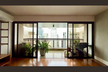 Varanda de apartamento para alugar com 4 quartos, 265m² em Pinheiros, São Paulo