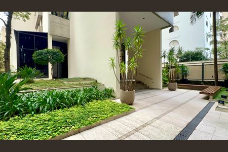 Apartamento à venda com 265m², 4 quartos e 3 vagas Apartamento à venda com 265m², 4 quartos e 3 vagasÁrea comum