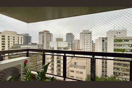 Apartamento à venda com 265m², 4 quartos e 3 vagas Apartamento à venda com 265m², 4 quartos e 3 vagasVaranda