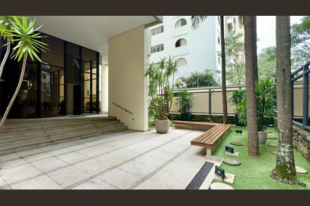 Apartamento à venda com 265m², 4 quartos e 3 vagas Apartamento à venda com 265m², 4 quartos e 3 vagasEntrada