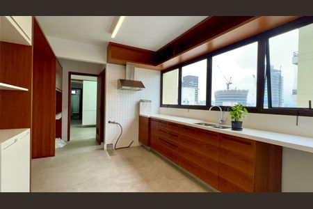 Apartamento à venda com 265m², 4 quartos e 3 vagas Apartamento à venda com 265m², 4 quartos e 3 vagasCozinha