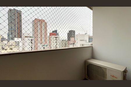 Apartamento à venda com 265m², 4 quartos e 3 vagas Apartamento à venda com 265m², 4 quartos e 3 vagasVaranda da Suite