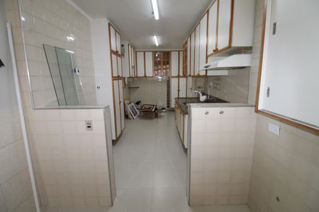 Apartamento para alugar com 120m², 4 quartos e 2 vagasÁrea de Serviço