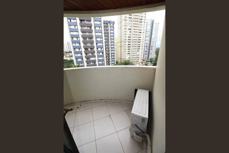 Apartamento para alugar com 120m², 4 quartos e 2 vagasSala