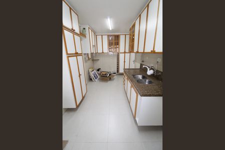 Apartamento para alugar com 120m², 4 quartos e 2 vagasCozinha