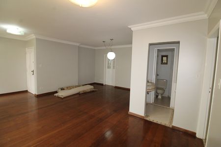 Apartamento para alugar com 120m², 4 quartos e 2 vagasSala