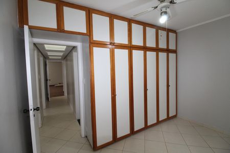 Apartamento para alugar com 120m², 4 quartos e 2 vagasQuarto 2