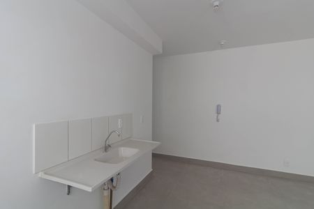 Apartamento para alugar com 44m², 2 quartos e sem vaga Apartamento para alugar com 44m², 2 quartos e sem vagaCozinha e Área de Serviço