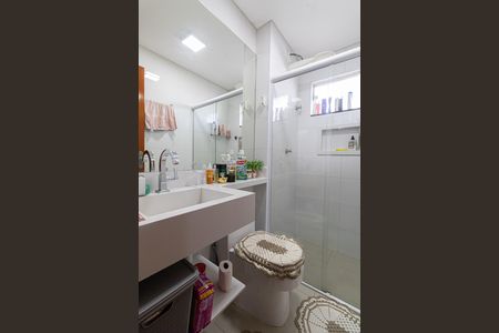 Banheiro de apartamento à venda com 2 quartos, 50m² em Vila Ré, São Paulo