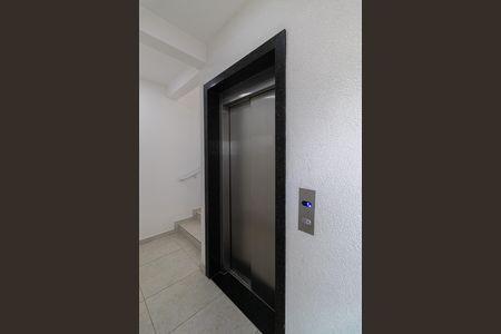 Apartamento à venda com 50m², 2 quartos e 1 vaga Apartamento à venda com 50m², 2 quartos e 1 vagaÁrea Comum - Elevador