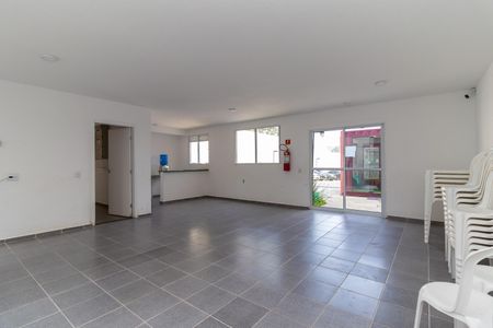 Apartamento para alugar com 41m², 2 quartos e 1 vaga Apartamento para alugar com 41m², 2 quartos e 1 vagaÁrea comum - Salão de festas
