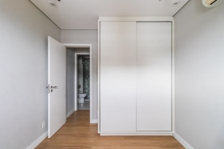 Apartamento à venda com 150m², 3 quartos e 3 vagas Apartamento à venda com 150m², 3 quartos e 3 vagasSuíte 1