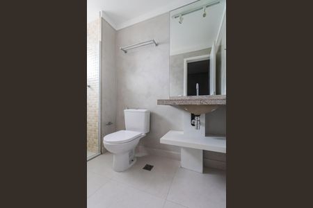 Apartamento à venda com 150m², 3 quartos e 3 vagas Apartamento à venda com 150m², 3 quartos e 3 vagasBanheiro da Suíte 2